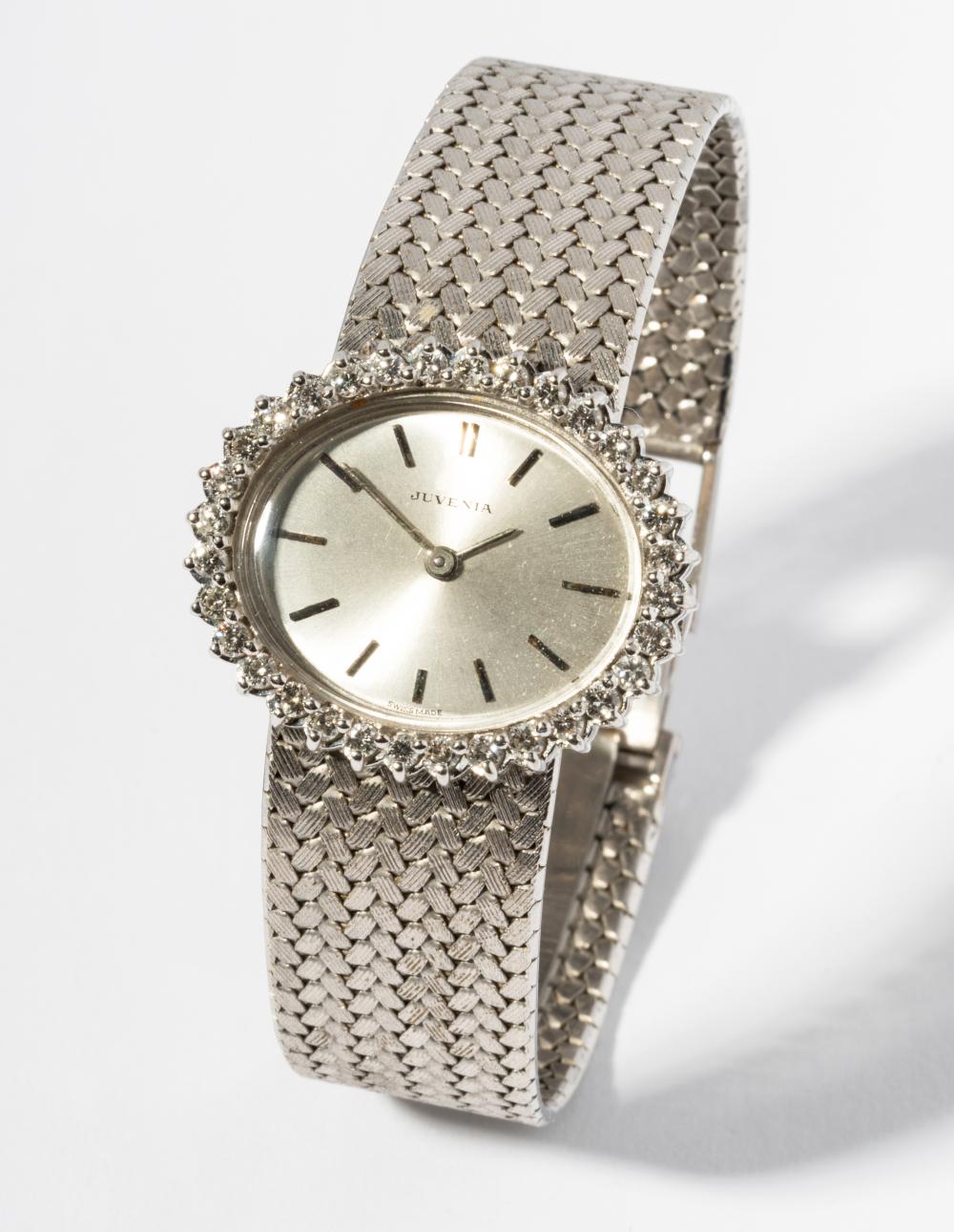 JUVENIA 18 KARAT WHITE GOLD AND