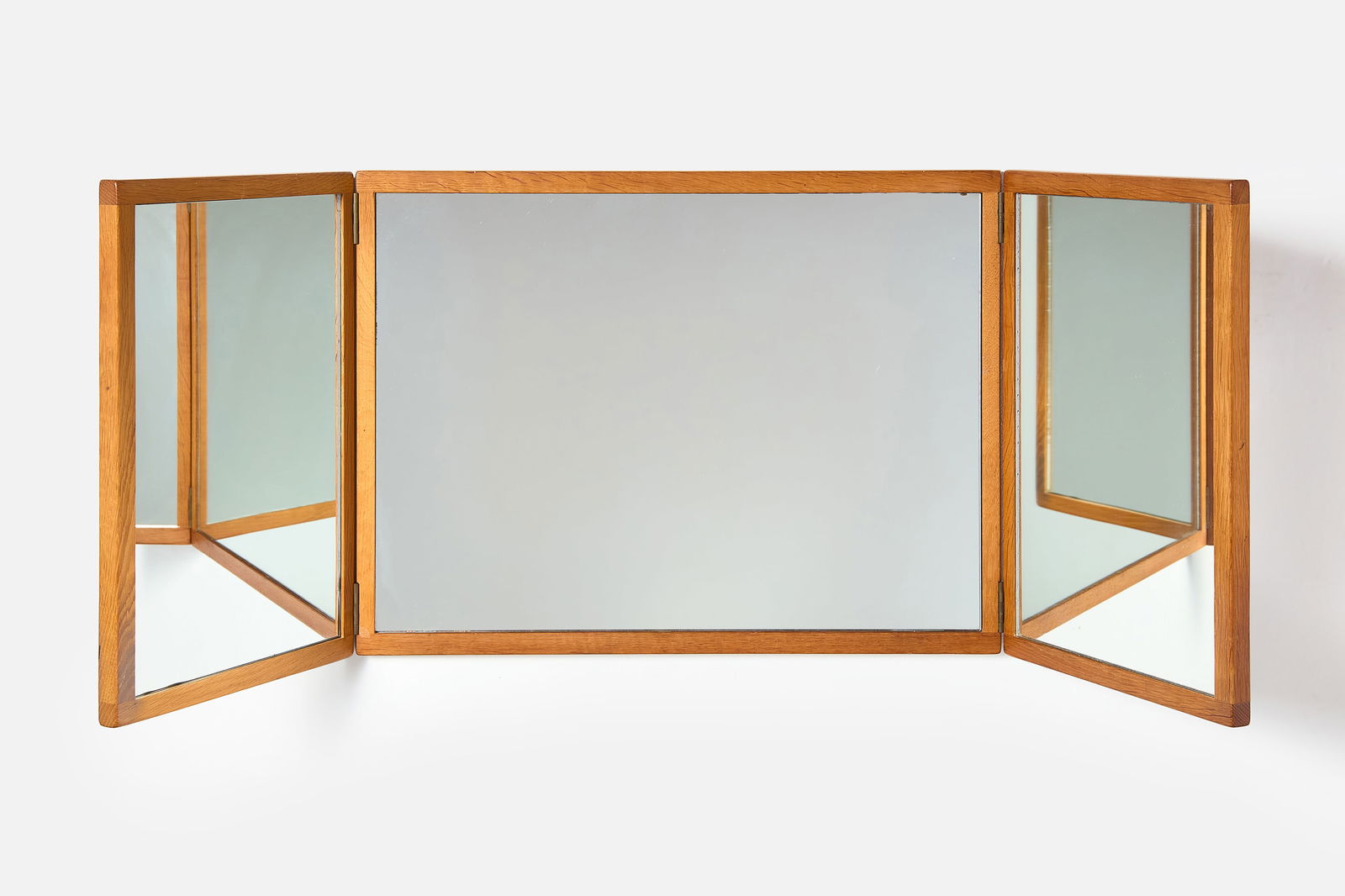 KAI KRISTIANSEN, TRI-FOLD VANITY