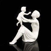 KAISER BISQUE PORCELAIN FIGURI