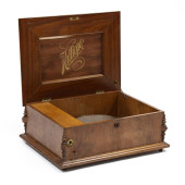 KALLIOPE 17-3/4 IN. MUSIC BOX<