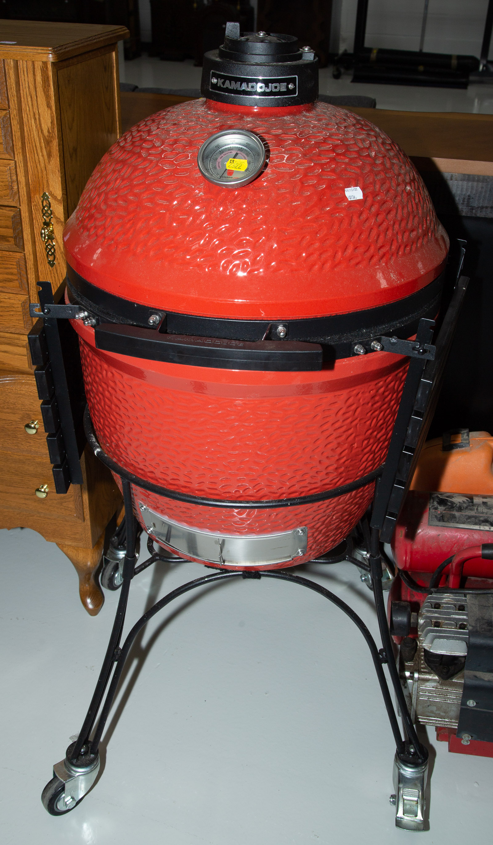 KAMADO JOE CERAMIC GRILL With