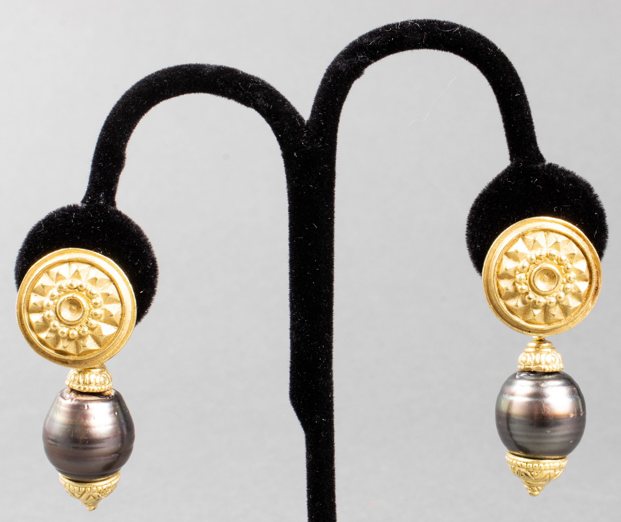 KANARIS 18K GOLD & TAHITIAN BAROQUE