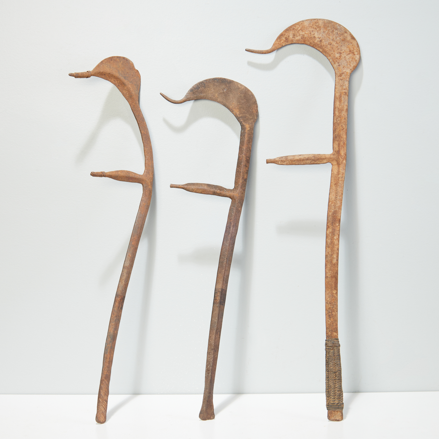 KAPSIKI/FALI PEOPLES, IRON THROWING