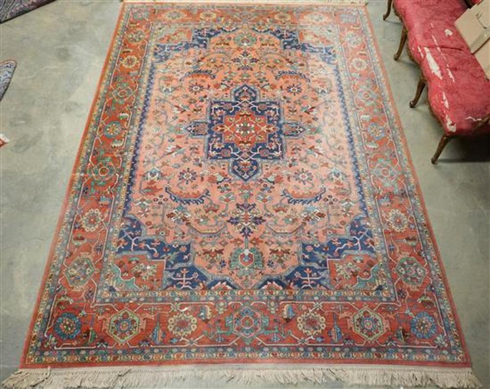 KARASTAN MEDALLION SERAPI PATTERN