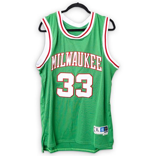 KAREEM ABDUL-JABBAR SIGNED