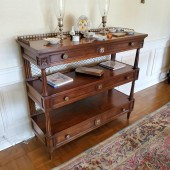 KARGES PROVINCIAL MAHOGANY THR