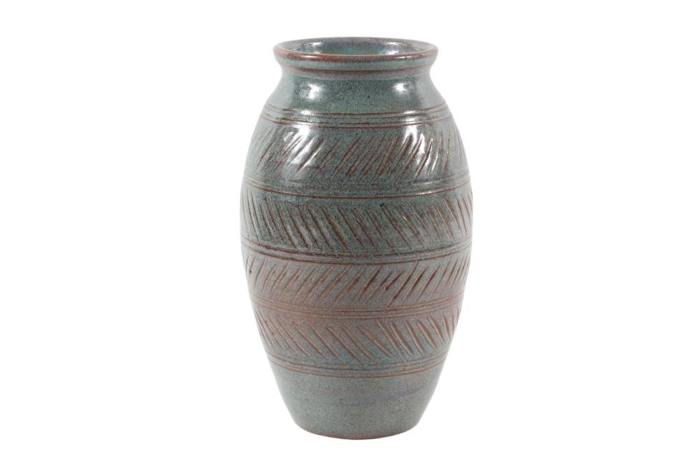 KARL MARTZ 1951 VASE, 8 1/4” T X