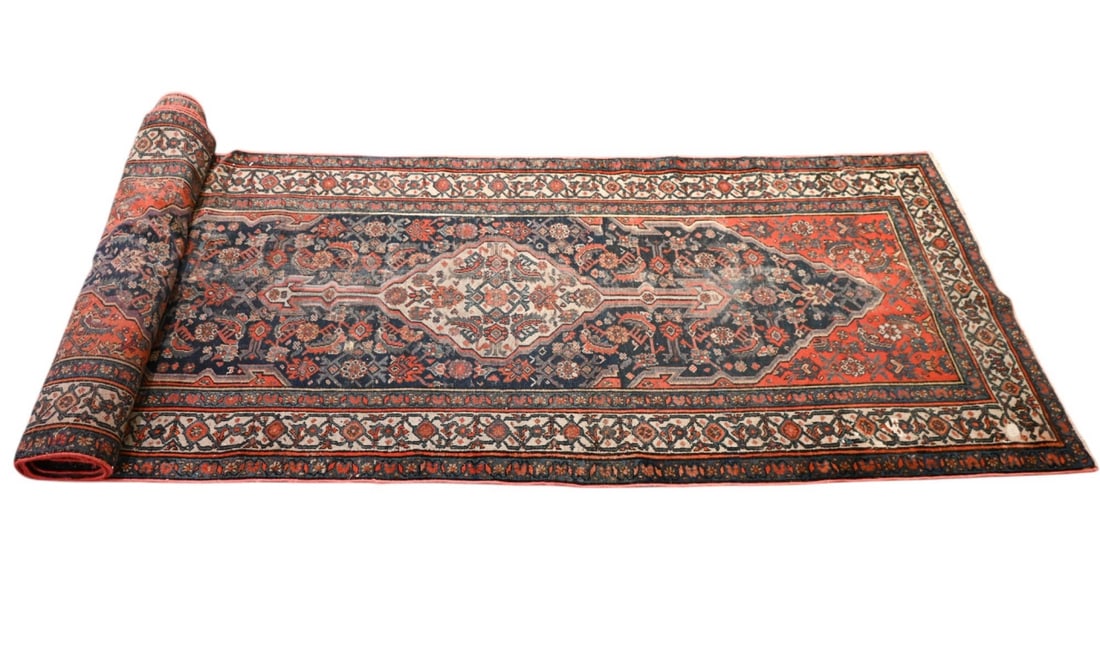 KASHAN PLATINUM RED AND BLACK  WOOL