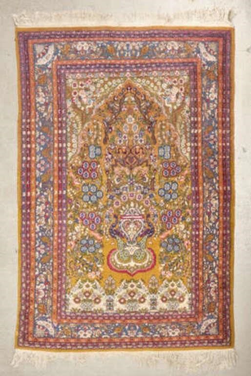 KASHMIRI RUGAn early / mid 20th