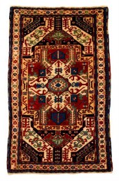 Kasim Ushag rug    south cauca