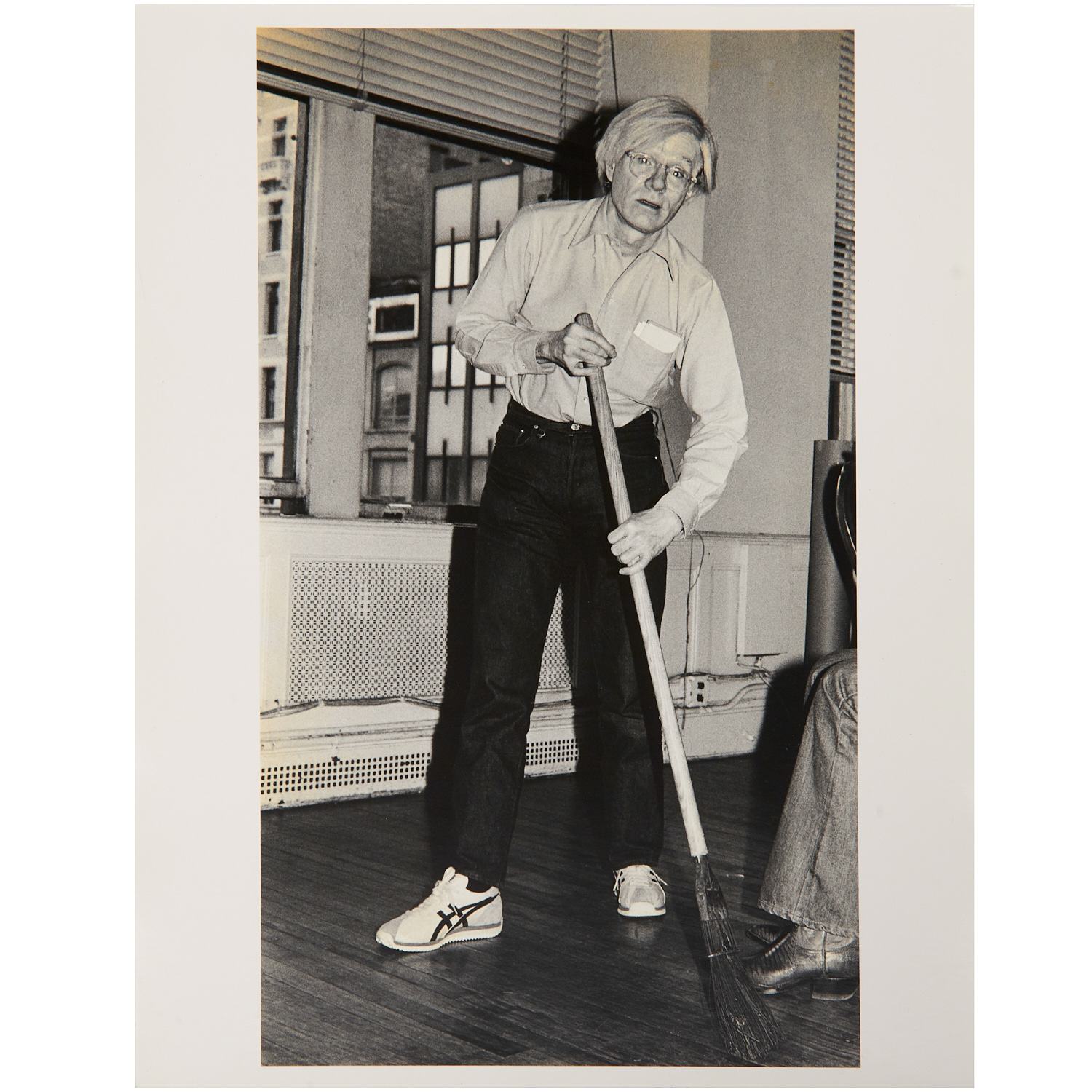 KATE SIMON, "ANDY WARHOL SWEEPING
