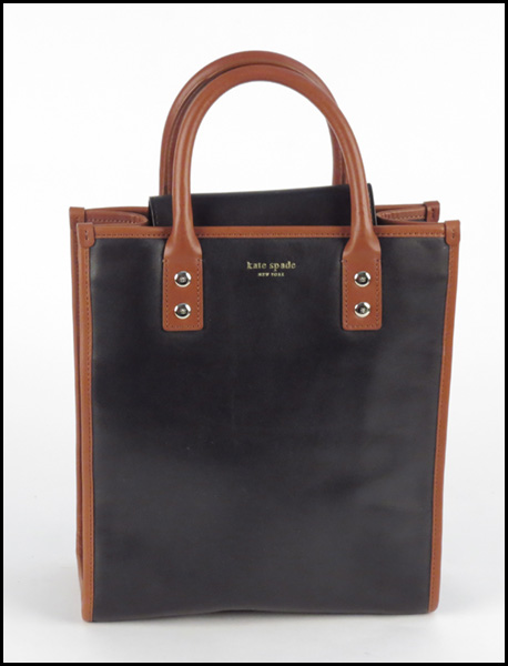 KATE SPADE BLACK LEATHER HANDBAG.