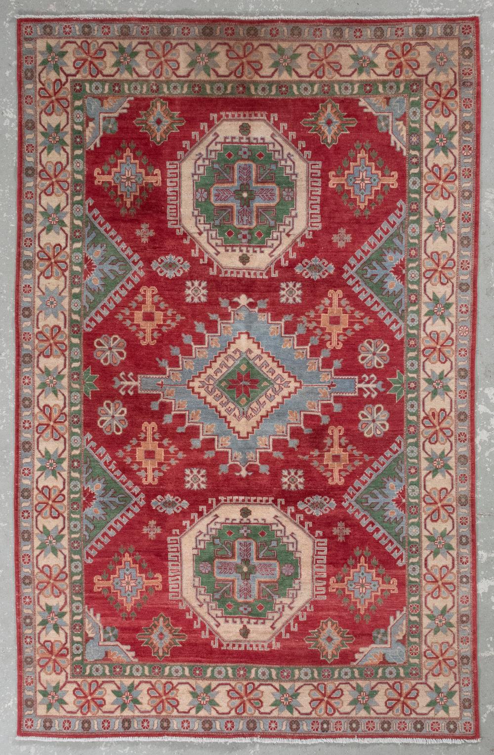 KAZAK DESIGN RUG: 6'2" X 9'8"