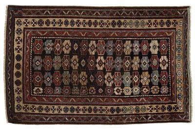 Kazak rug, repeating rows of