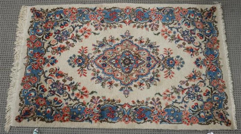 KAZVIN RUG, 3 FT 3 IN X 5 FT 3