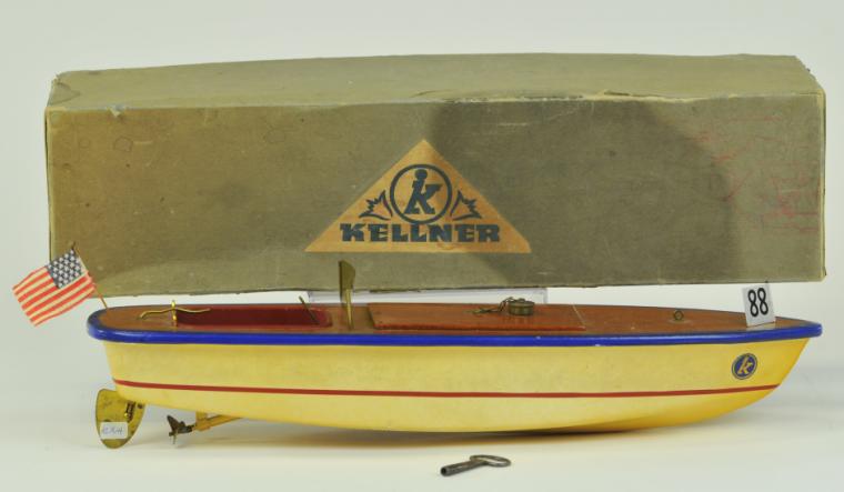KELLNER SPEEDBOAT WITH BOX