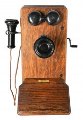 KELLOGG OAK WALL TELEPHONEwith