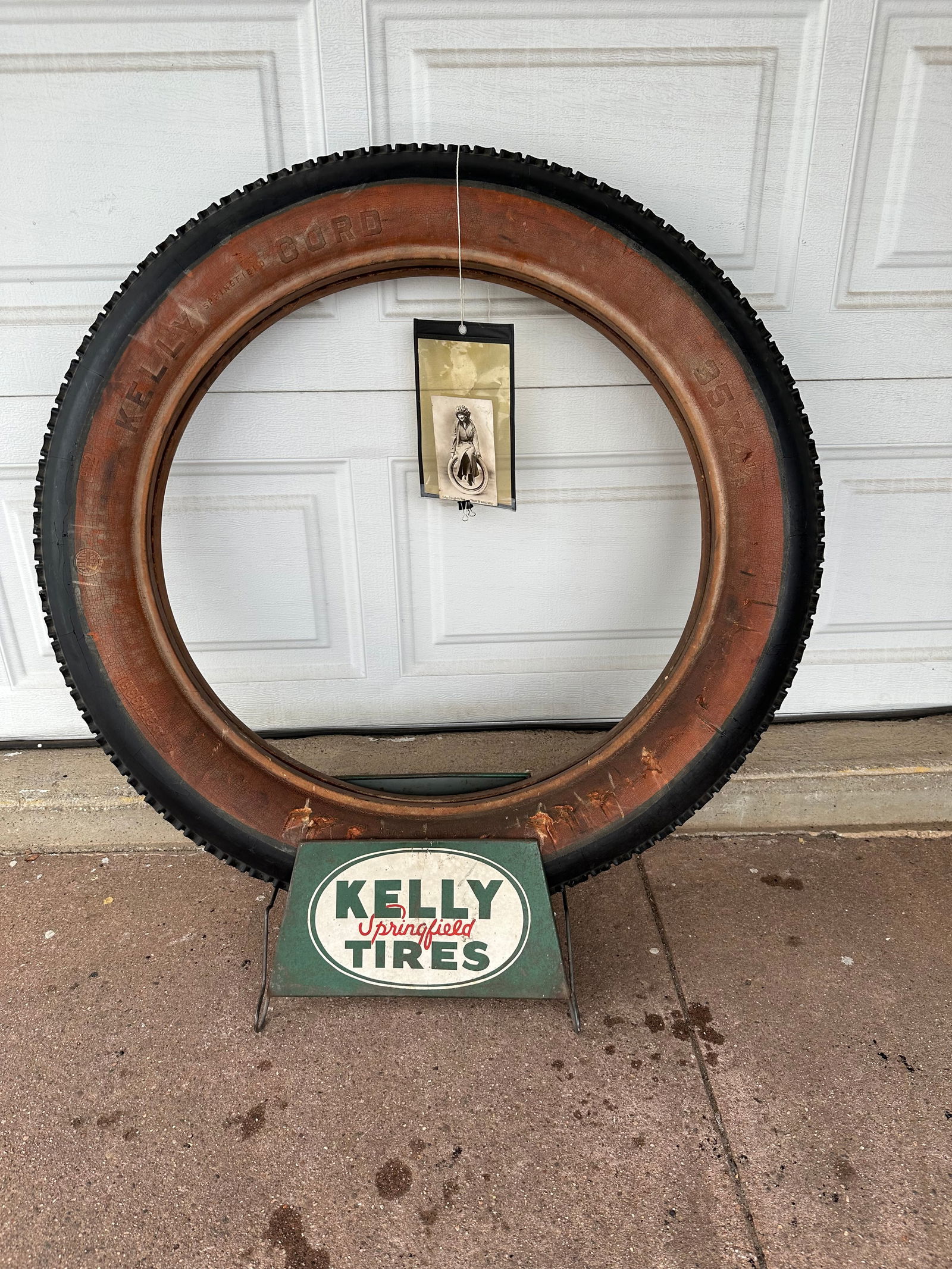 KELLY SPRINGFIELD TIRE ON DISPLAY