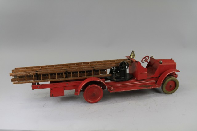 KELMET AERIAL FIRE TRUCK C.