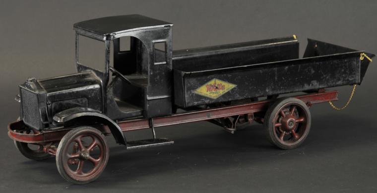 KELMET BIG BOY ''WHITE'' DUMP TRUCK