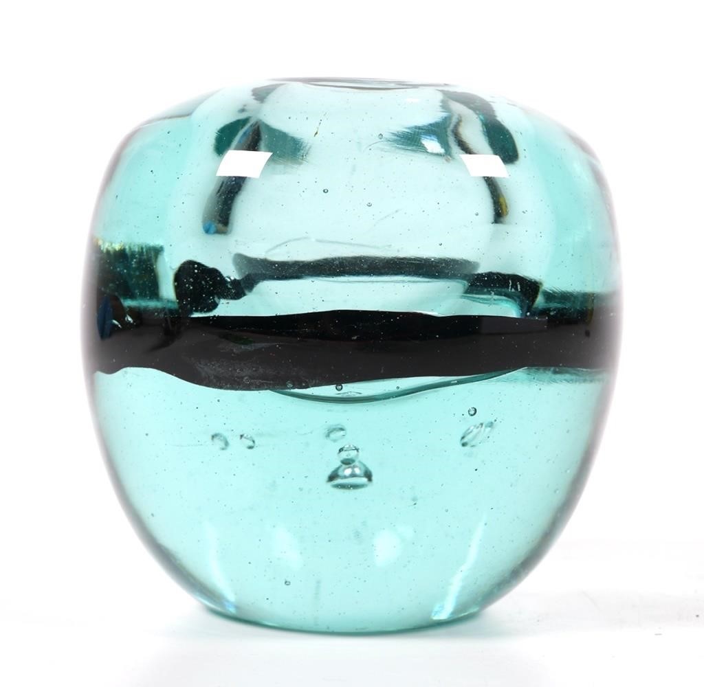 KENT IPSEN ART GLASS VASEKent Ipsen