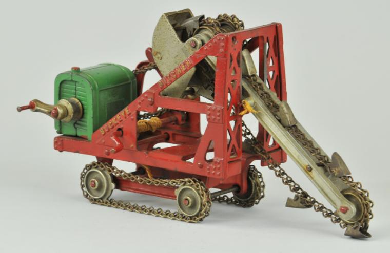 KENTON BUCKEYE DITCHER Red open