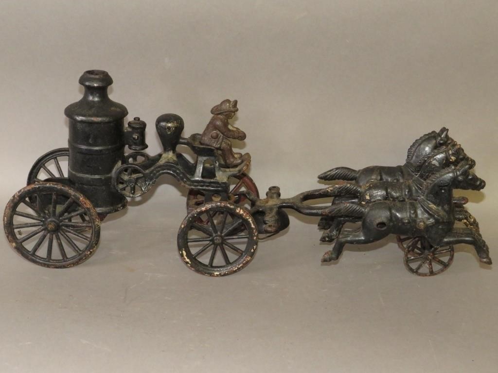 KENTON TOY CAST IRON FIRE PUMPER