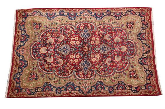KERMAN RUG. - 3 ft. 5 in. x 4 ft.