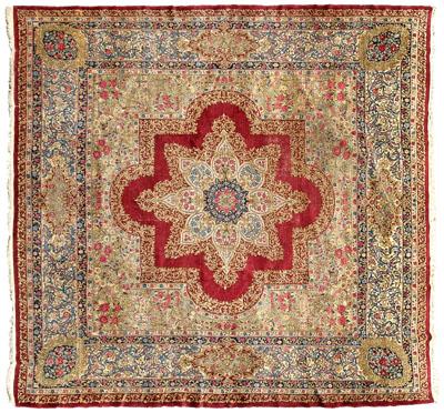 Kerman rug, large symmetrical