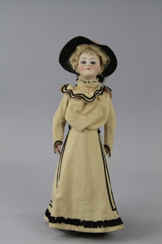 KESTNER & GIBSON GIRL Bisque