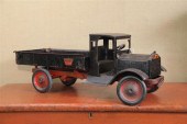 KEYSTONE DUMP TRUCK. Pressed s
