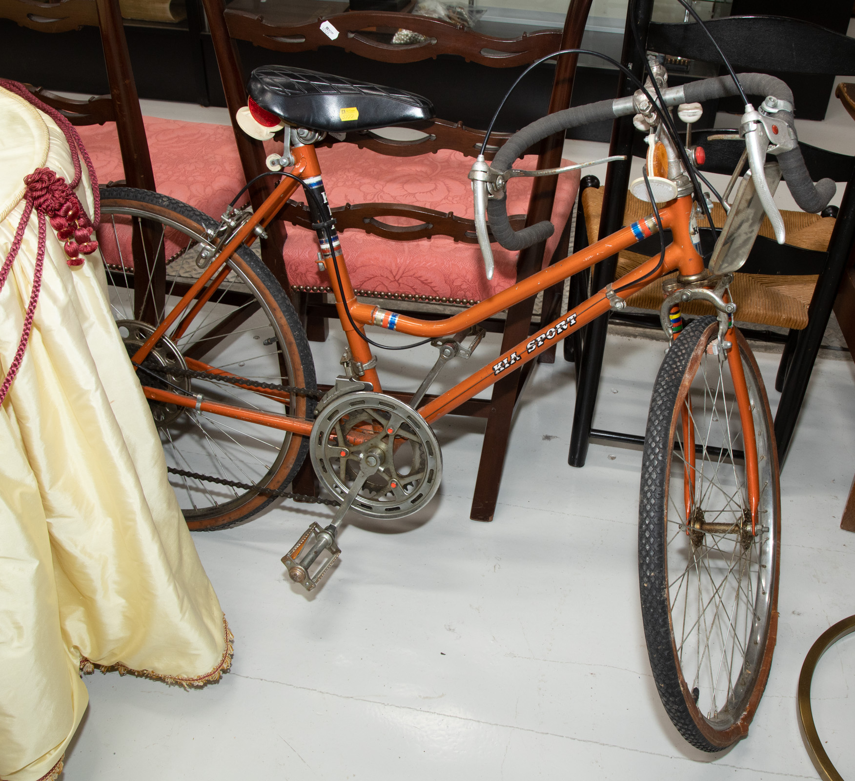 KIA SPORT 10 SPEED LADY'S BICYCLE .