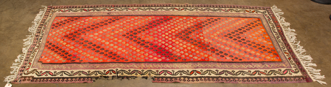 KILIM RUNNER, 4'8" X 8'10" Kilim