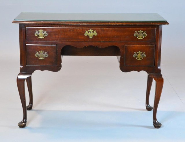 Kindel Mahogany Vanity And Matching