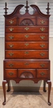 KINDEL QUEEN ANNE STYLE MAHOGA