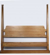 KING-SIZE MAPLE TAPERED POST B