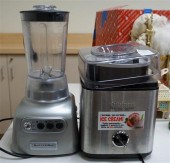 KITCHENAID BLENDER AND A CUISI