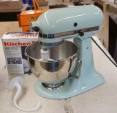 KITCHENAID MIXER AND FOOD GRIN