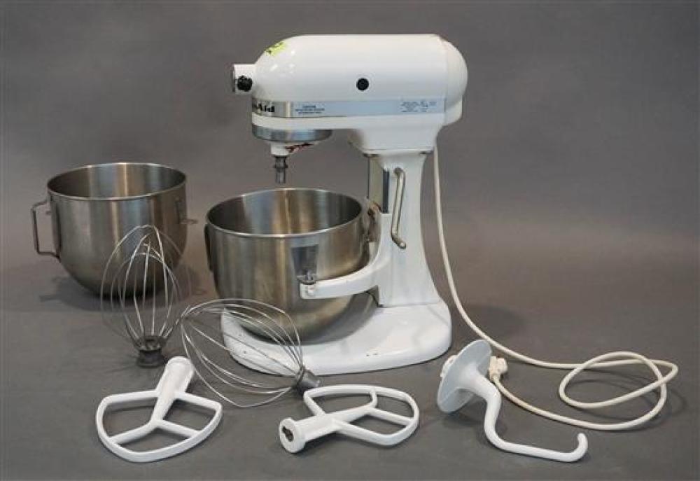 KITCHENAID MIXER WITH