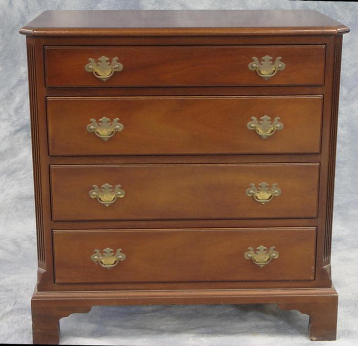 Kittinger mahogany 4 drawer
