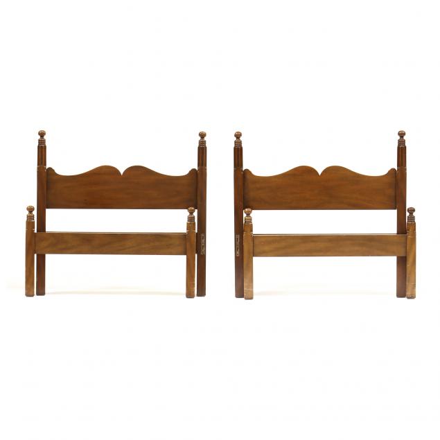 KITTINGER, PAIR OF WILLIAMSBURG