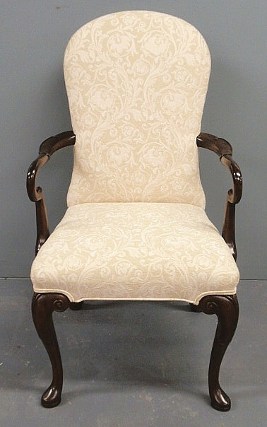 Kittinger Queen Anne style mahogany