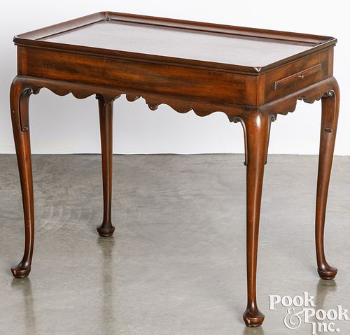 KITTINGER QUEEN ANNE STYLE MAHOGANY