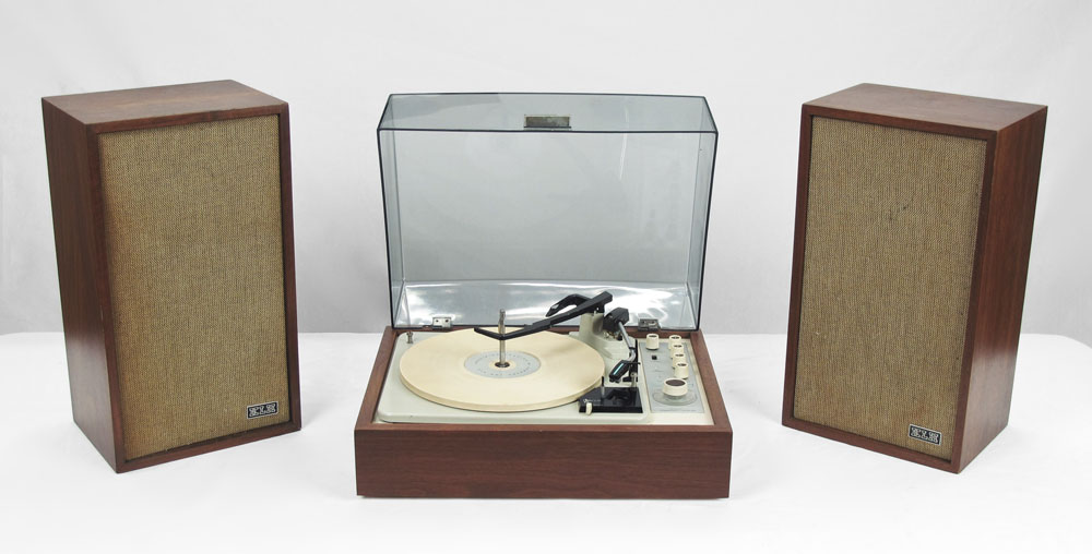KLH MODEL TWENTY FOUR STEREO SYSTEM