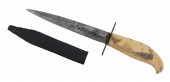 KNIFE WITH SCRIMSHAW WHALE IVO