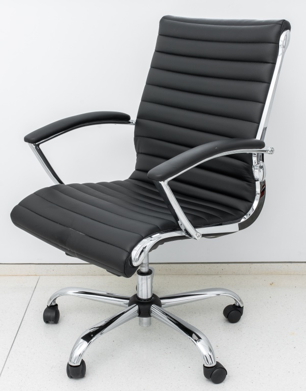 KNOLL ALUMINUM GROUP STYLE OFFICE