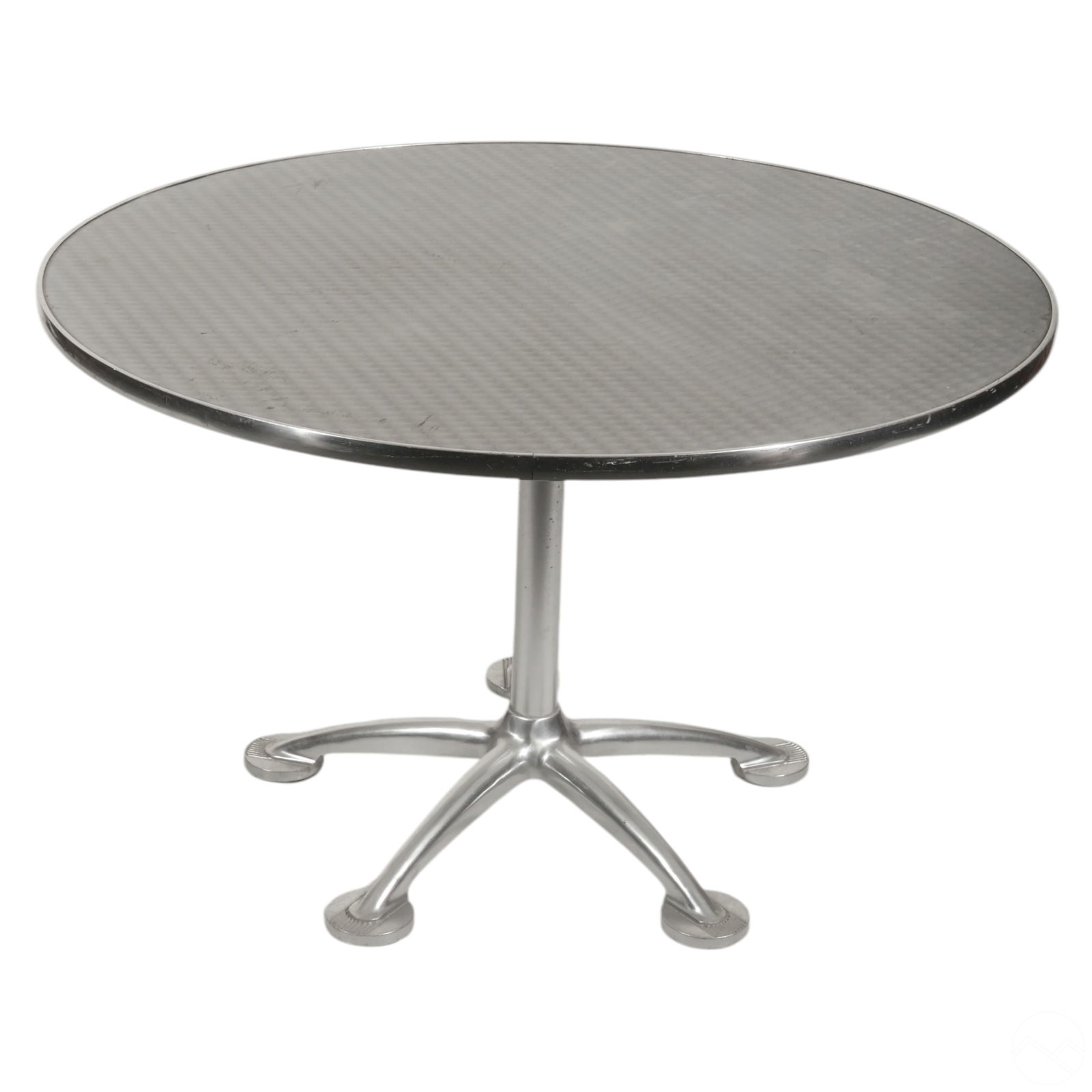KNOLL INTERNATIONAL JORGE PENSI 47"