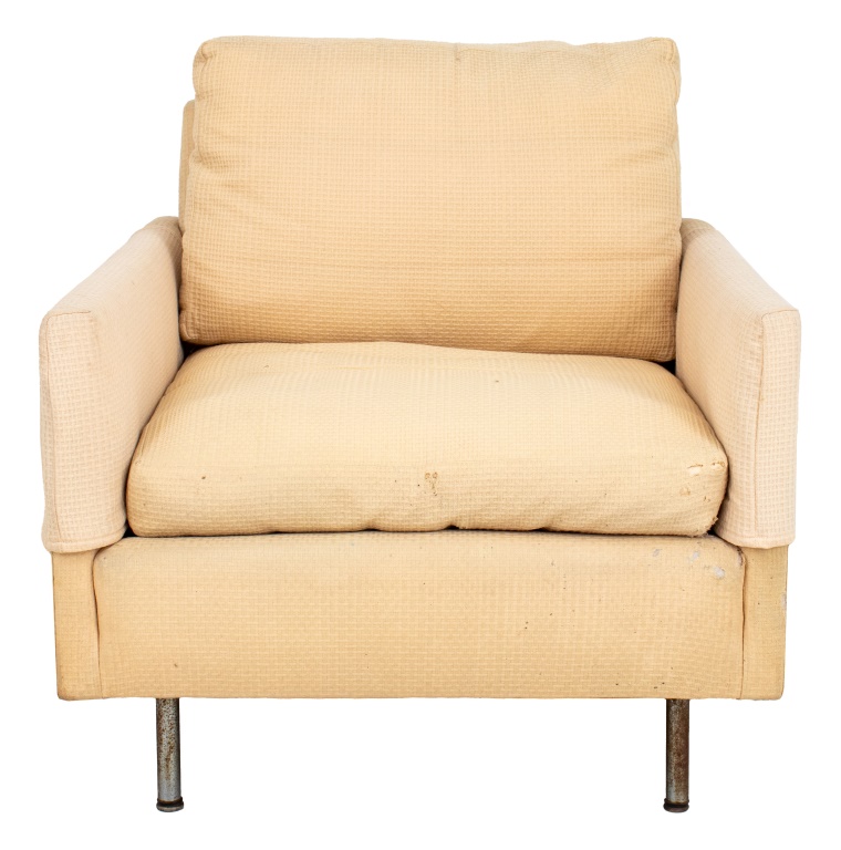 KNOLL MANNER UPHOLSTERED CHAIR