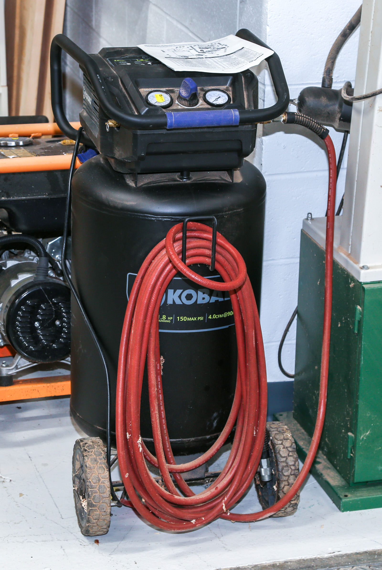 KOBALT 20 GALLON OIL-FREE AIR