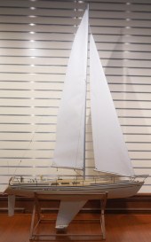 KOH-I-NOOR MODEL SAILBOAT ON S